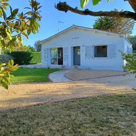 A 30 Min De L'ile Aux Mimosa Maison Vendeenne Avec Jardin Holiday home