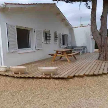 A 30 Min De L'ile Aux Mimosa Maison Vendeenne Avec Jardin Sallertaine